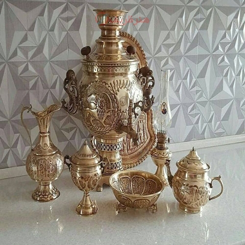 خرید، قیمت و مشخصات سماور ذغالی برنجی 6 لیتری با سرویس 7 تکه، قلم دست، ضخیم و قابل استفاده | هنرظریف