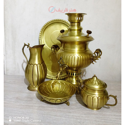 خرید، قیمت و مشخصات سرویس 5 پارچه سماور ذغالی برنجی 4 لیتری، آینه ریز مدل استکانی با گارنتی معتبر _ هنرظریف