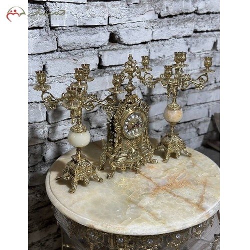 خرید آنلاین، ست ساعت و شمعدان کلاسیک مدل کنت از جنس برنز، طراحی بی نظیر و کیفیت عالی، با قیمت مناسب | هنرظریف