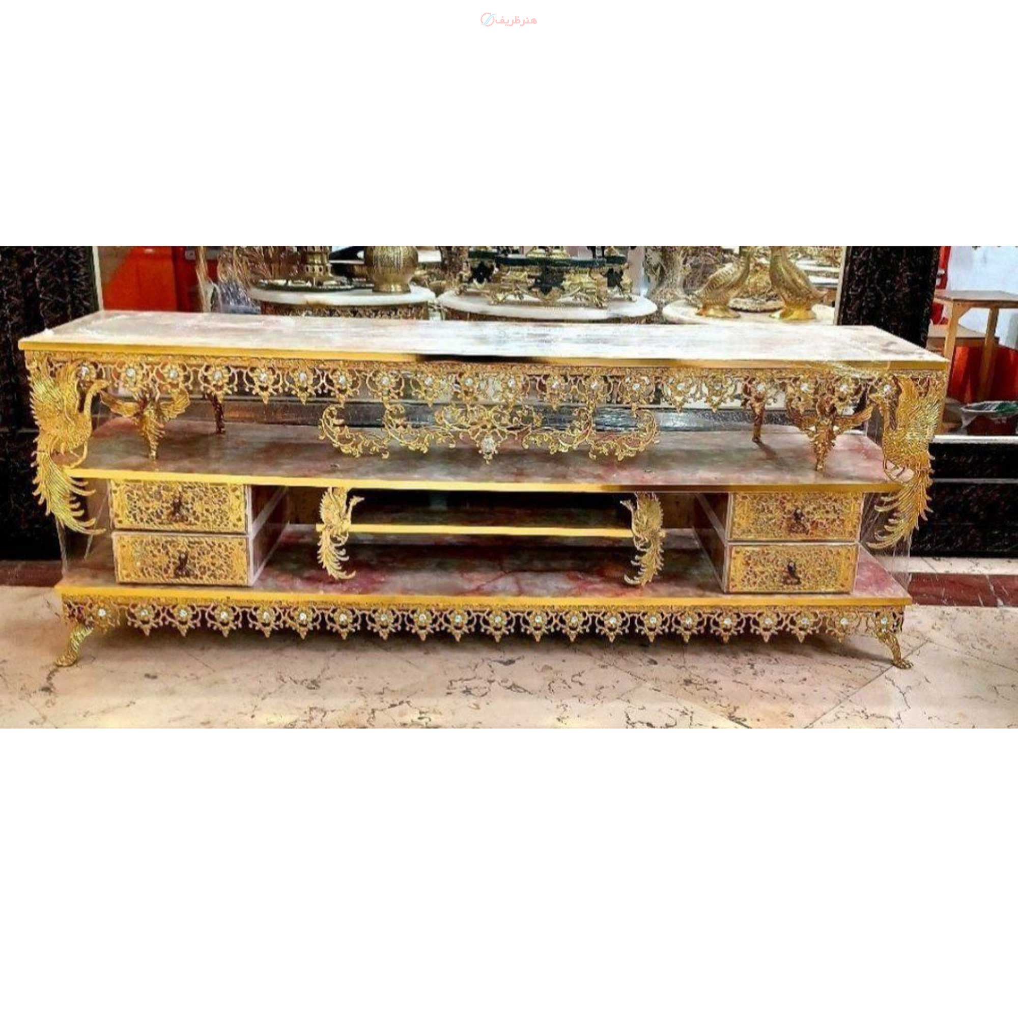 مشخصات میز تلویزیون طرح طاووس، سه طبقه، دارای چهار کشو بغل، طول 120| هنرظریف