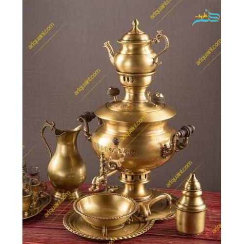 نمای نزدیک از بدنه براق با روکش نانو و رنگ ثابت سماور ۶ لیتری