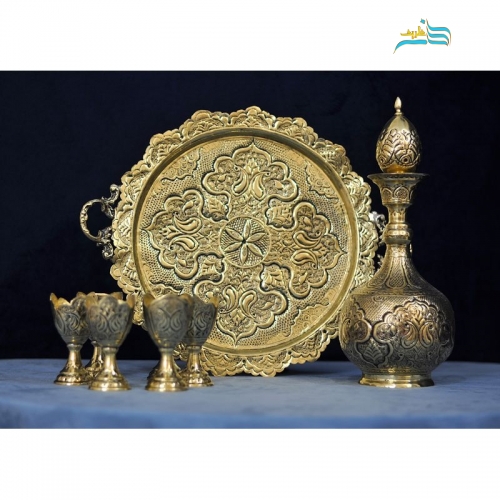 سرویس سماور ۵ لیتری و شربت‌خوری برنجی قلم‌زنی سیاه‌قلم