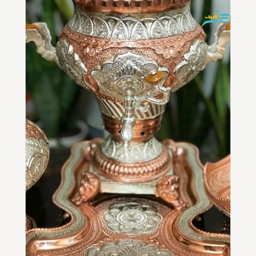 نمای اختصاصی از آبکاری دو رنگ و پوشش کوره‌ای برای نمایش درخشش و کیفیت رنگ.