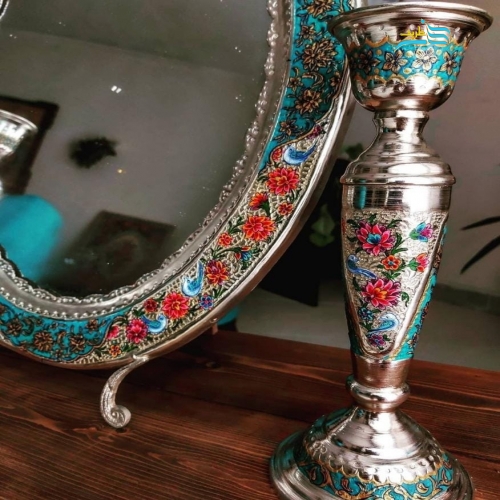 نمای اختصاصی از روکش نقره برای نمایش درخشش و کیفیت.
