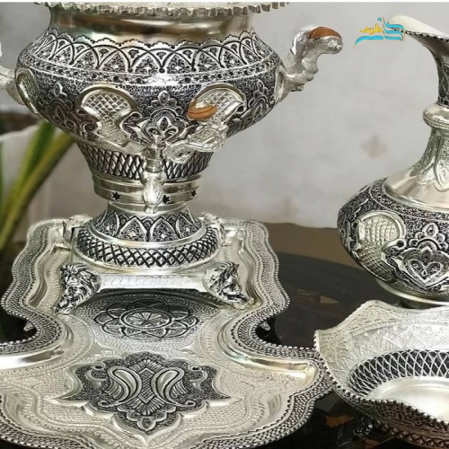 نمای لبه و بدنه برای نمایش ضخامت ورق و استحکام محصول.