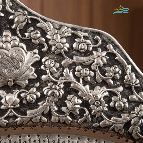 سرویس آینه شمعدان برنجی نقش گل برجسته روکش نقره جهیزیه ۵۸ سانتی
