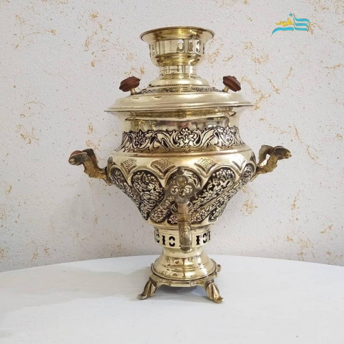 نمای پشت سماور قلمزنی برنجی