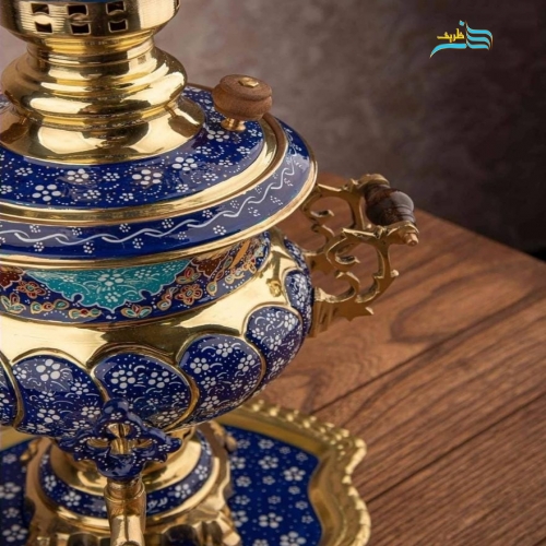 نمای اختصاصی از لبه و بدنه برای نمایش ضخامت ورق و کیفیت ساخت.