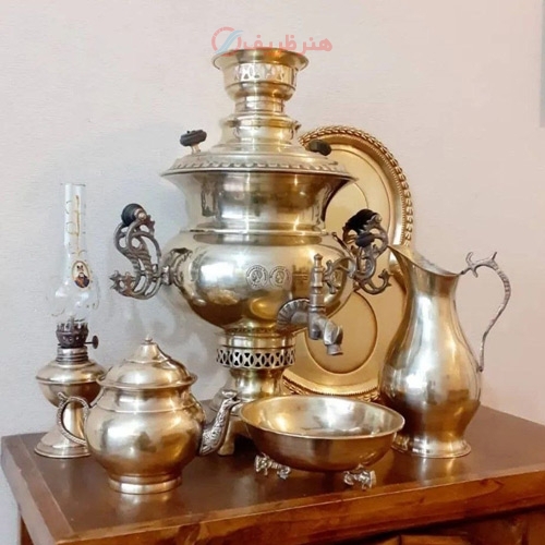 سماور ذغالی 7 لیتری برنجی مدل استکانی آینه ای