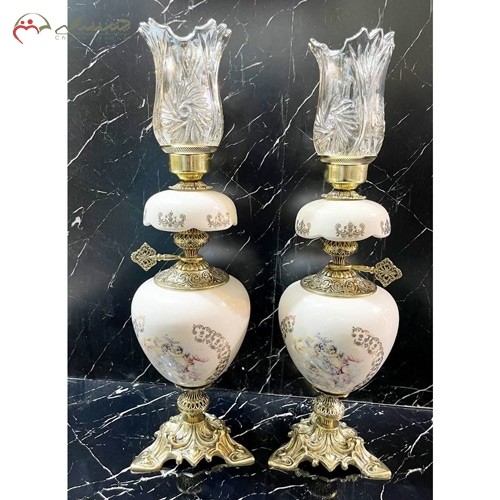 فانوس های برنزی با بدنه چینی، رومیزی و لاله های شیشه ای طرح دار - هنرظریف