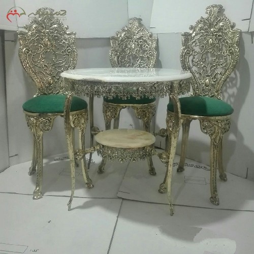 میز غذا خوری آلیاژ 4 نفره با رنگ طلایی و رنگ رویه به انتخاب مشتری، طراحی کاملا جدید و شیک - هنرظریف