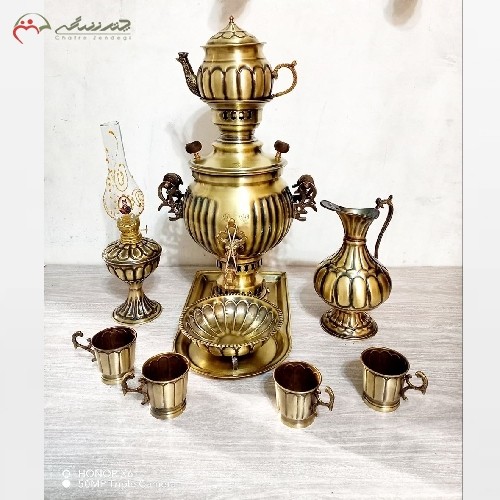 سرویس 10 پارچه سماور برنجی ذغالی 3 لیتری تبریز در طرح زیبای خطی با دو رنگ طلایی و آنتیک - هنرظریف