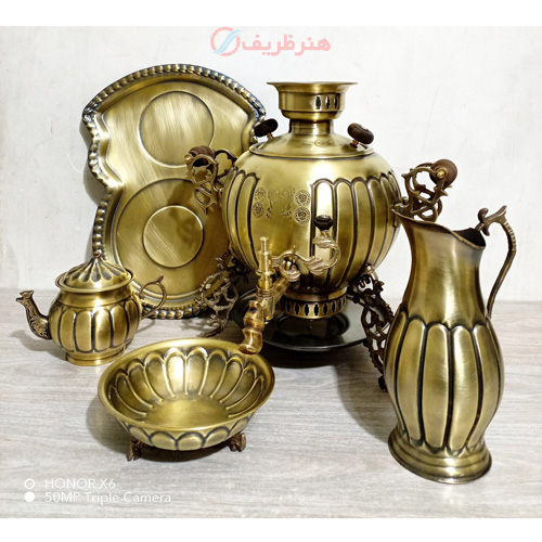 سرویس 5 پارچه سماور ذغالی برنجی، 3 پایه طرح روس برنجی، 6 لیتری