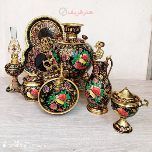 سرویس 7 پارچه سماور ذغالی برنجی 3 پایه طرح روس، میناکاری گل و مرغ