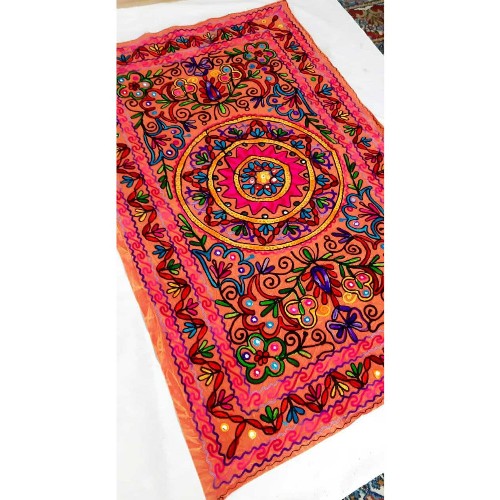رومیزی مستطیل سوزن دوزی و آینه کاری کتان ۱۲۰×۷۵ قابل شستشو B-2