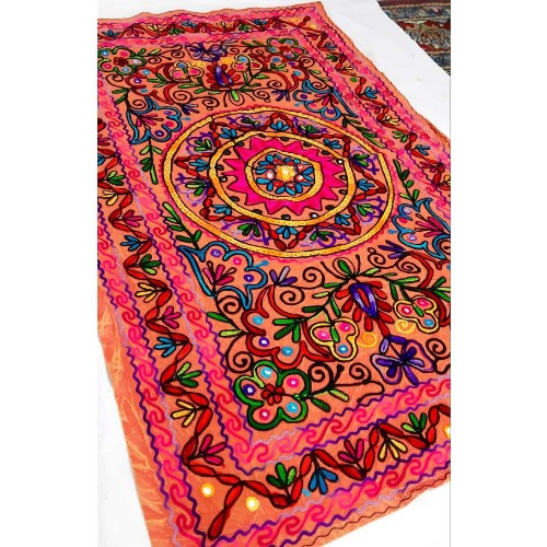 رومیزی مستطیل سوزن دوزی و آینه کاری کتان ۱۲۰×۷۵ قابل شستشو B-2