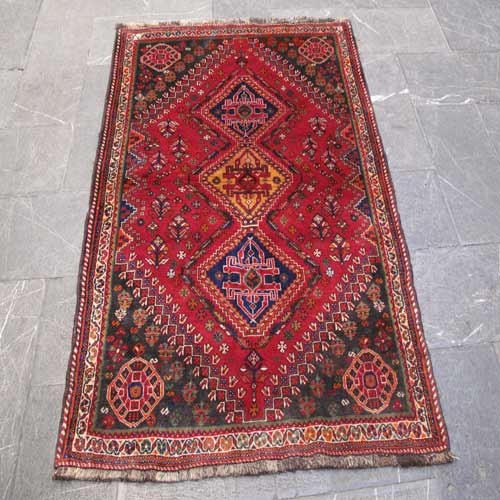خرید و قیمت - فرش دستباف شيراز طرح ۳ ترنج سایز ذرع و نيم رنگ زمینه لاكي رنگ حاشیه كرم کد ۳۸۵۵۹ - هنرظریف