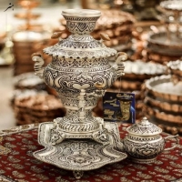 خرید سرویس سماور برنجی ۳ لیتری قلمزنی آبکاری نقره دست استاد | هنرظریف