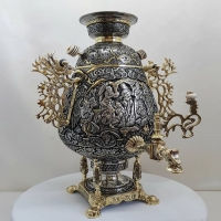 خرید و قیمت سماور برنجی زغالی ۸ لیتری مدل جام سیاه قلم نیم برجسته، نقوش بزم، اسلیمی و گل مرغ - هنرظریف