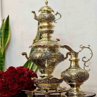 قیمت - سماور زغالی برنجی قلمزنی 6 لیتری لوکس با سرویس کامل - هنرظریف