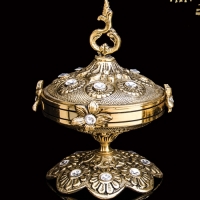 خرید، قیمت و مشخصات شکلات خوری برنزی رنگ طلایی و طراحی شیک و زیبا - هنرظریف